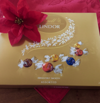 LINDT Chocs. - Lindor Lindt Chocolates or similar quality